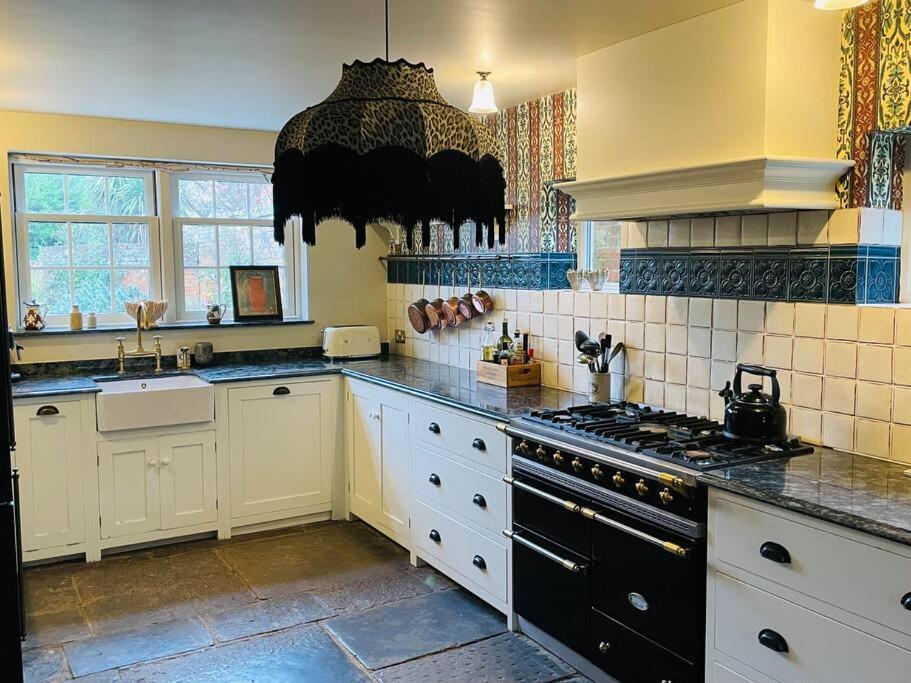 Escape To Ash House 18Th Century Manor In Somerset マートック エクステリア 写真